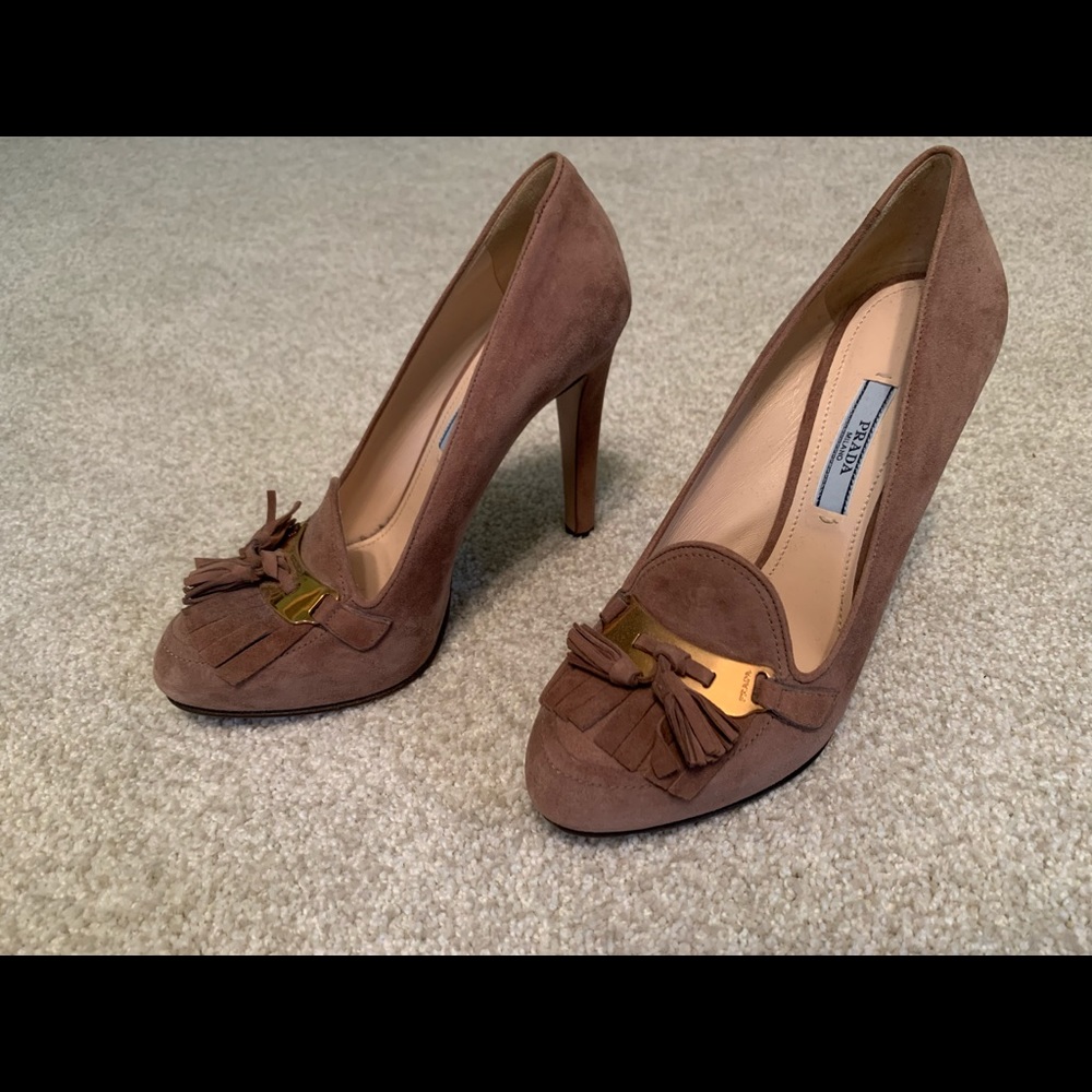 Prada Dusty Pink Suede Heels NWOT Size 39/Approx US Size 8.5